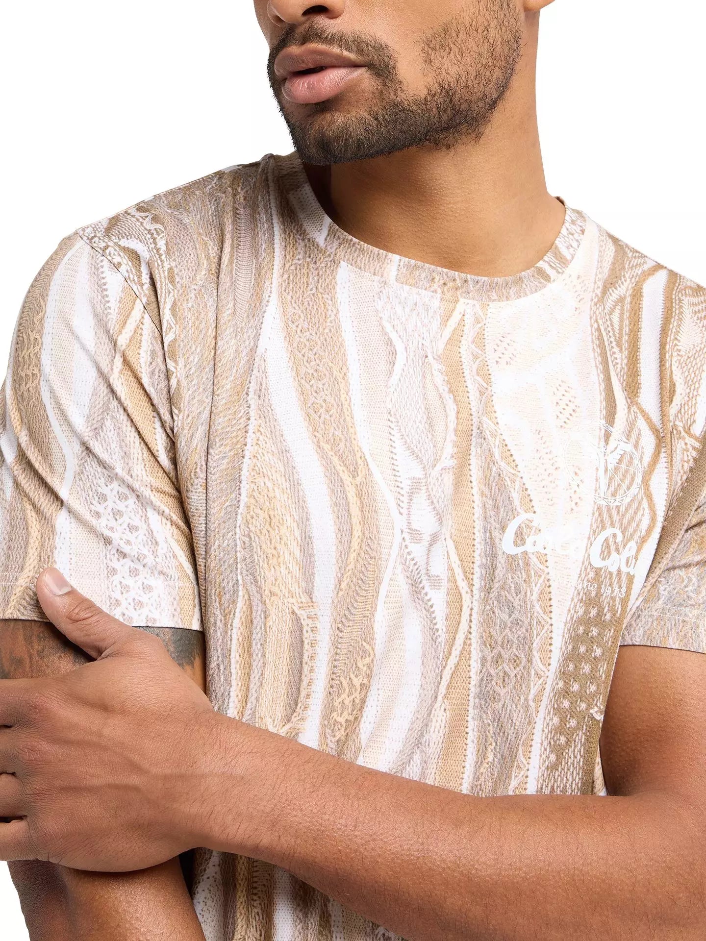 Carlo Colucci t-shirt met volledige print beige kleur