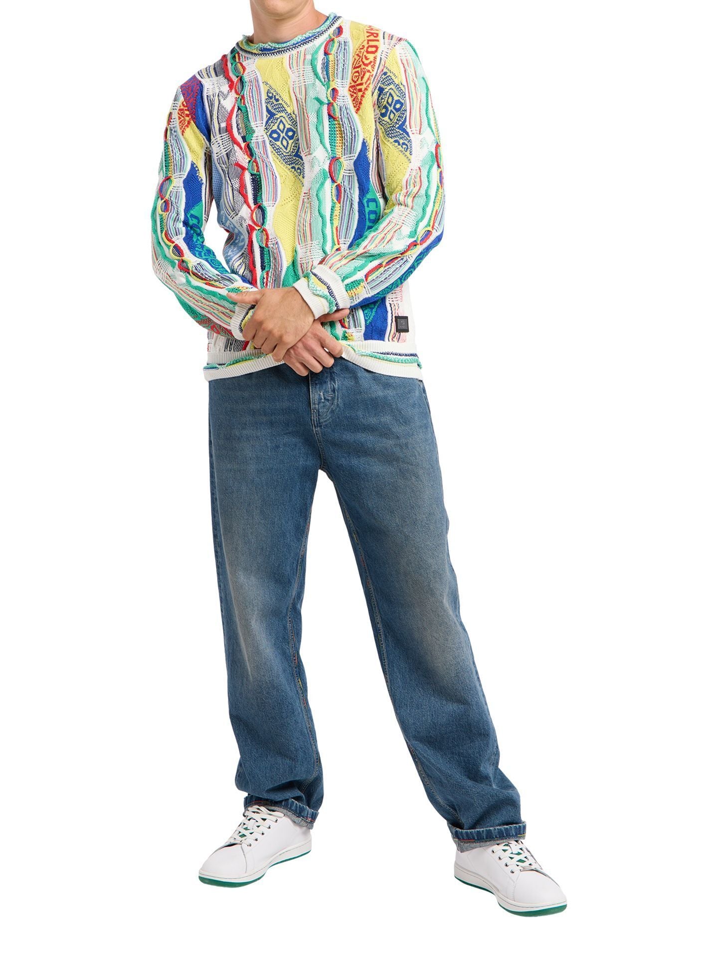 CARLO COLUCCI GEBREIDEN TRUI KLEURRIJK.