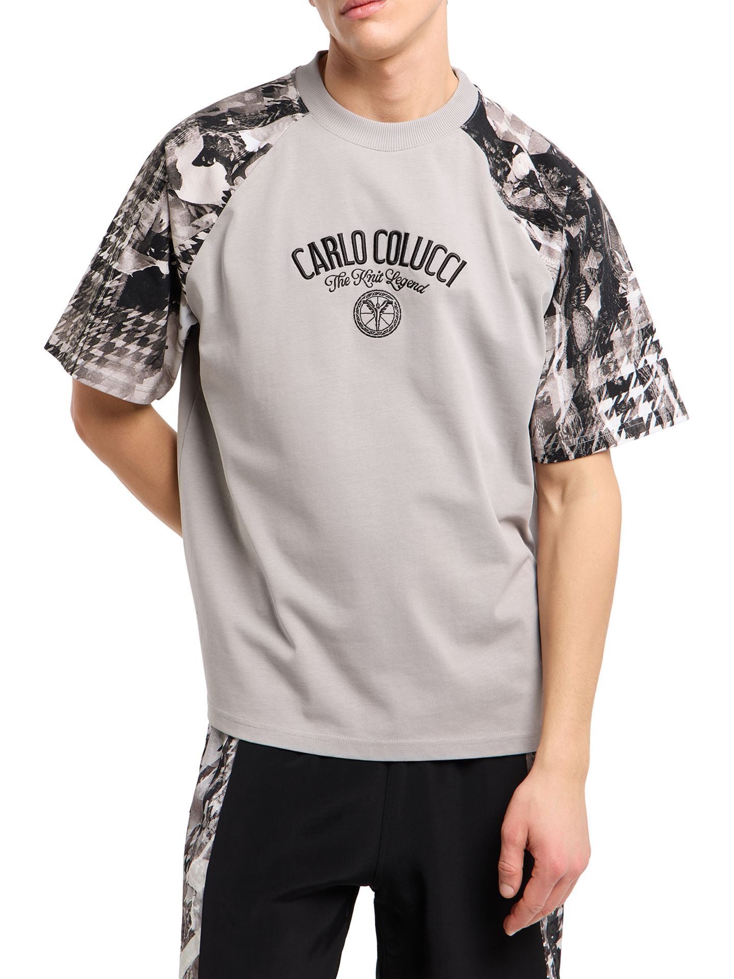T-SHIRT - DE GEBREIDE LEGENDE GRIJS